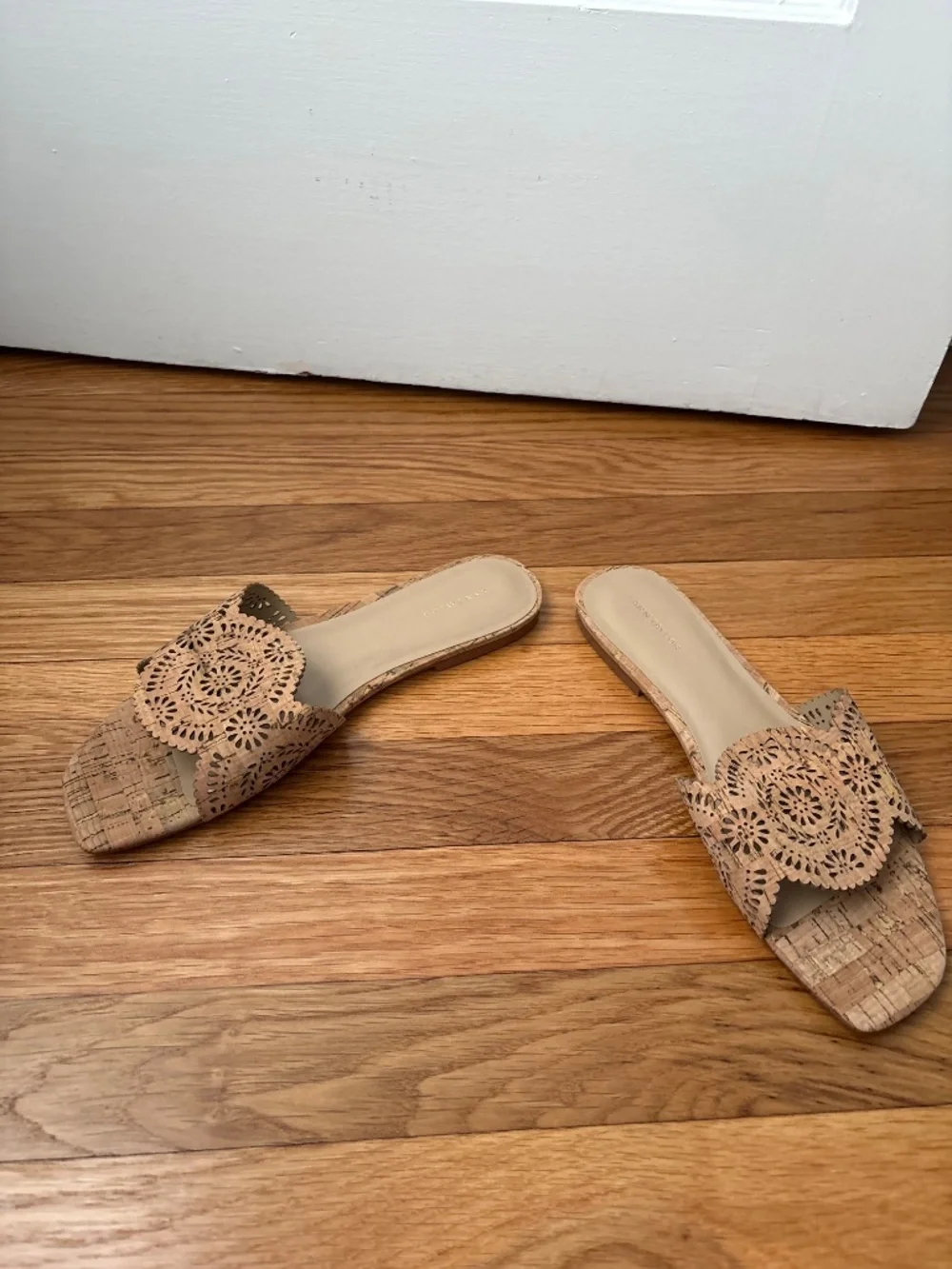 Ann Taylor Flat Cork Sandals, Natural, Sz 8M, NWOB